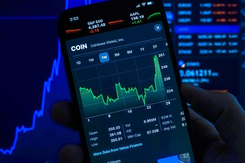 What affects cryptocurrency price