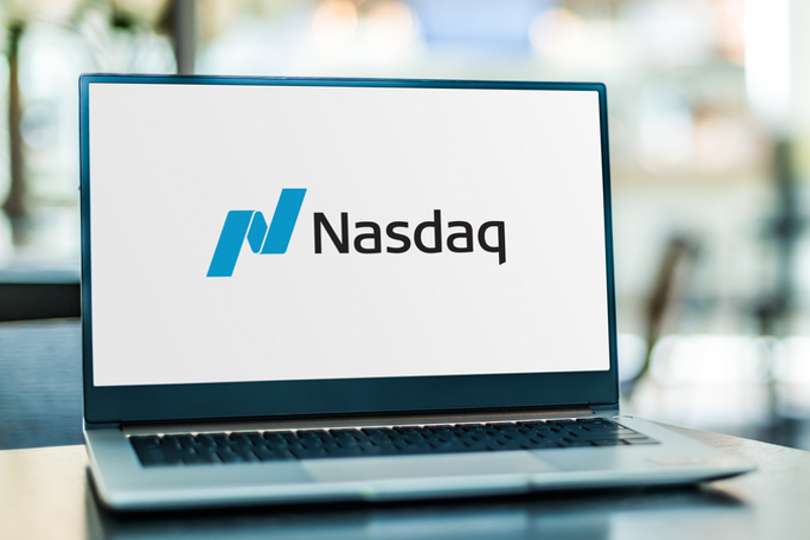 How to invest in nasdaq from uk